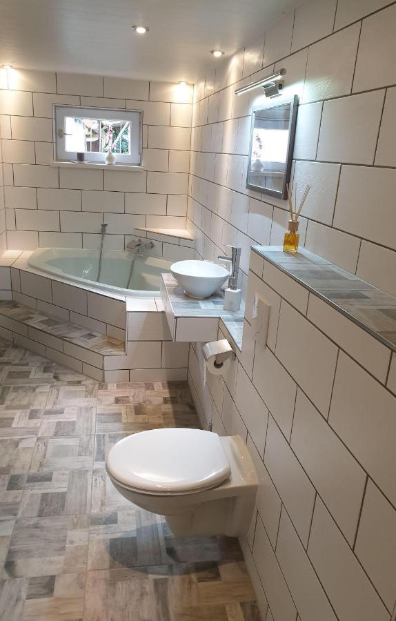 קוניגשטיין אן דר אלבה Saechsische-Schweiz-Ferienhaus-Wohnung-1-Mit-Elbblick-Sauna-Und-Kamin מראה חיצוני תמונה