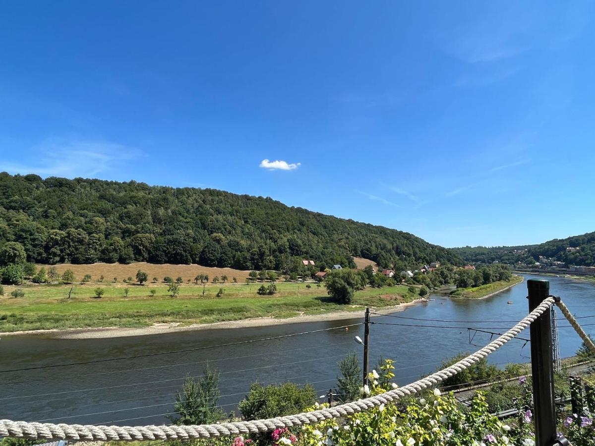 קוניגשטיין אן דר אלבה Saechsische-Schweiz-Ferienhaus-Wohnung-1-Mit-Elbblick-Sauna-Und-Kamin מראה חיצוני תמונה